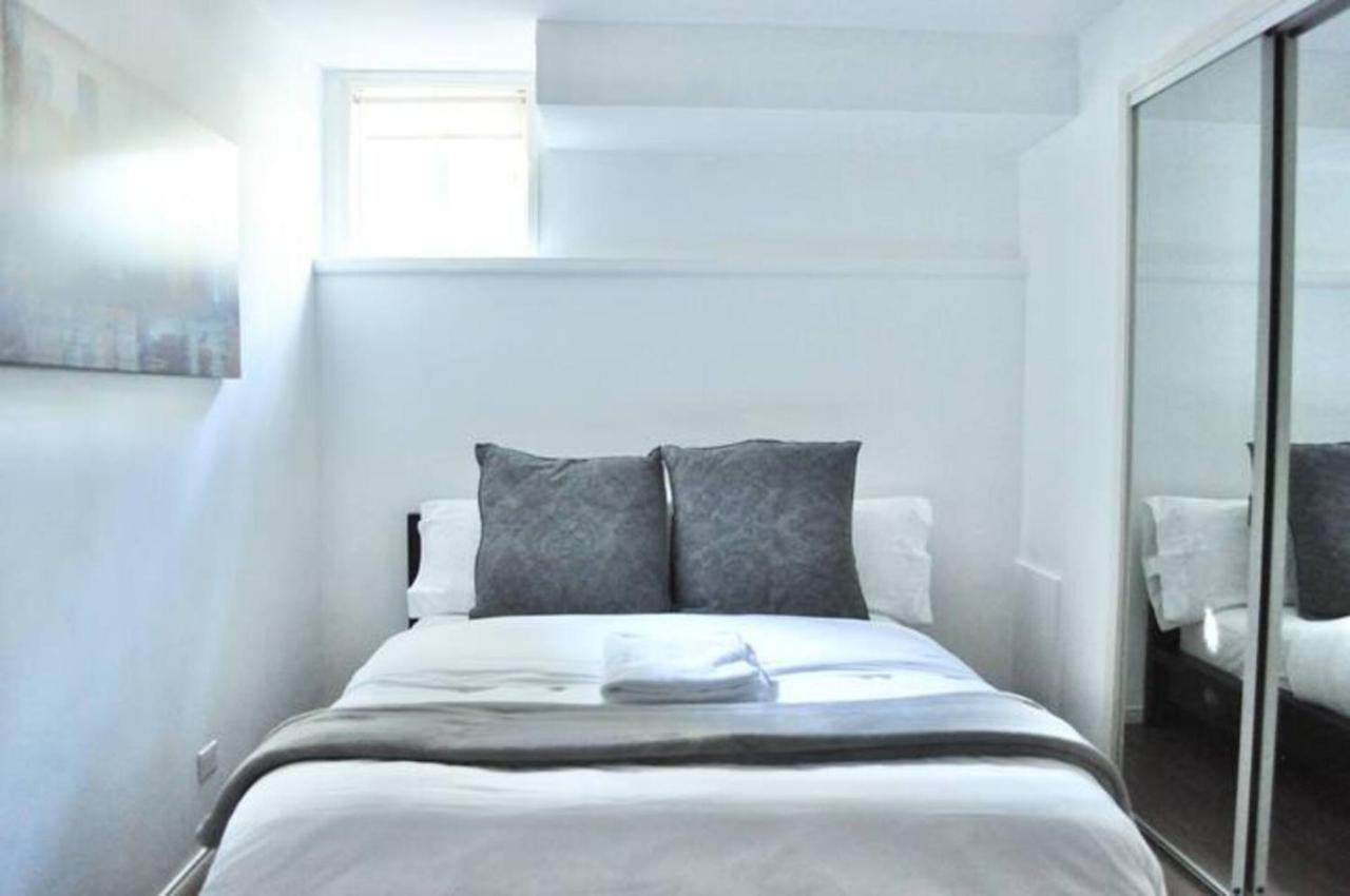 Cozy 1 Bd Suite Centrally Located 北温哥华 外观 照片